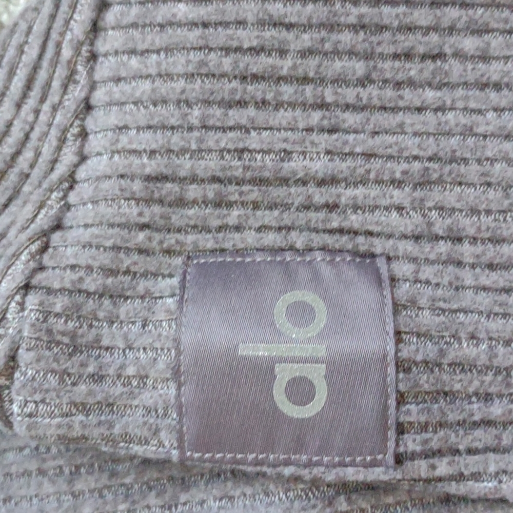 Cropped sweater